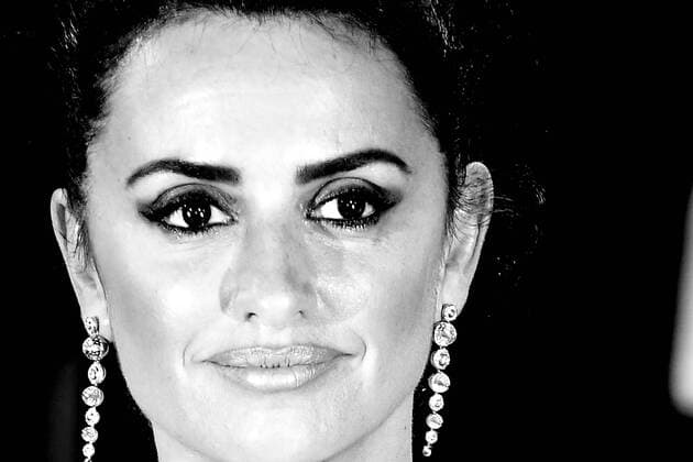 Spanish actress Penelope Cruz attends the premiere for Loving Pablo during the 74th Venice Film Festival in Venice, Italy. SEPTEMBER 6th 2017  PTYx171954