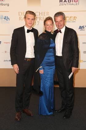 Hamburg Günther Oettinger with Son Alexander and Friederike Beyer at German Radio price in the Elbphilharmonie Hamburg at 7 9 2017