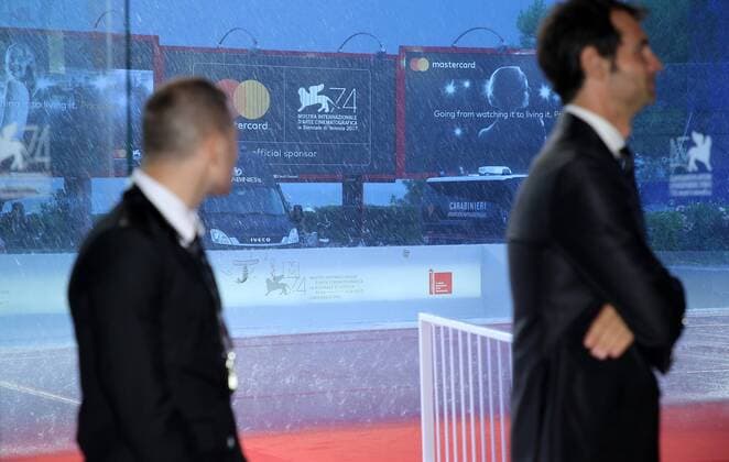 September 7, 2017 - Venice, Italy - Venice, Italy. 07 September, 2017: Thunderstorm during the red carpet ahead of the Mektoub, My Love: Canto Uno screening during the 74th Venice Film Festival Venice Italy  - ZUMAn230 20170907_zaa_n230_438 Copyright: xMatteoxChinellatox
