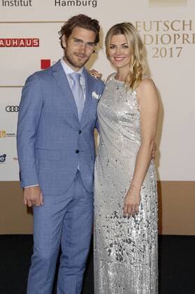 Nina Bott with Friend Benjamin Baarz at the award Ceremony the German Radio price 2017 in the Elbphilharmonie Hamburg 07 09 2017 Foto:xH.xHartmannx xFuturexImage