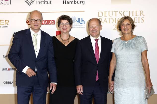Joachim Knuth Frauke Gerlach Olaf Scholz and Britta Ernst at the award Ceremony the German Radio price 2017 in the Elbphilharmonie Hamburg 07 09 2017 Foto:xH.xHartmannx xFuturexImage
