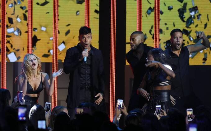 Puerto Rican singer Ricky Martin (C) performs during a concert for the fashion show of the Mexican brand Liverpool, with the participation of the US actress Megan Fox, in Mexico City, Mexico, on 7 September 2017. RICKY MARTIN PERFORMS DURING A FASHION SHOW WITH THE PARTICIPATION OF MEGAN FOX !ACHTUNG: NUR REDAKTIONELLE NUTZUNG!  Copyright: xJorgexNúnezx MEX72 20170908-636404477785807415