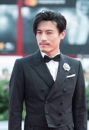 (170908) -- VENICE, Sept. 8, 2017 -- Actor Geng Le attends the premiere of the movie Angels Wear White at the 74th Venice Film Festival in Venice, Italy, Sept. 7, 2017. ) (jmmn) ITALY-VENICE-FILM FESTIVAL-ANGELS WEAR WHITE-PREMIERE JinxYu 