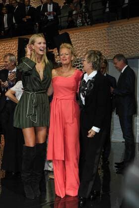 Hamburg Germany 07 09 2017 German Radio price 2017 Toni Garrn Barbara Schoeneberg and Gloria from Thurn and Taxis