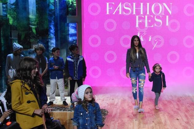 September 7, 2017 - Mexico City, Mexico, Mexico - Actress Megan Fox during the fashion show of Fashion Fest Kids Autumn Winter 2017 at Fronton Mexico on September 07, 2017 in Mexico City, Mexico Mexico City Mexico  - ZUMAn230 20170907_zaa_n230_645 Copyright: xCarlosxTischlerx