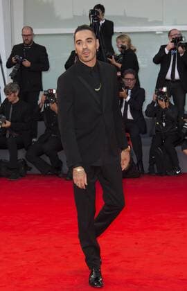 Foto IPP Daniele Cifala 08 09 2017 74 th Mostra Internazionale d Arte Cinematografica Festival del Cinema di Venezia Racer And The Jailbird (Le Fidele) Premiere RedCarpet nella foto : Marracash, pseudonimo di Fabio Bartolo Rizzo cantante rapper  0