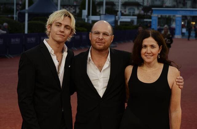 43eme Festival du Cinema Americain de Deauville.Presentation du film Mother! . 43th Deauville International Film Festival. Arrivals on red carpet for Mother movie presentation. 43eme Festival du Cinema Americain de Deauville. Presentation du film Mother . Tribute to Darren Aronofsky. Hommage à Darren Aronofsky. -Ross Lynch, Marc Meyers,Jody Girgenti- 220462 David Lefranc Starface 2017-09-08 Deauville France  Copyright: xDavidxLefrancx xStarfacex STAR_220462_082