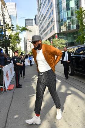 September 9, 2017 - Toronto, Ontario, Canada - LEBRON JAMES attends The Carter Effect premiere during the 2017 Toronto International Film Festival at Princess Of Walles Theatre on September 9, 2017 in Toronto, Canada Toronto Canada - ZUMAv53_ 20170909_zaf_v53_037 Copyright: xIgorxVidyashevx