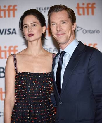 Benedict Cumberbatch (R) and Katherine Waterston attend the world premiere of The Current War at the Princess of Wales Theatre during the Toronto International Film Festival in Toronto, Canada on September 9, 2017.  TOR2017090915 CHRISTINExCHEW
