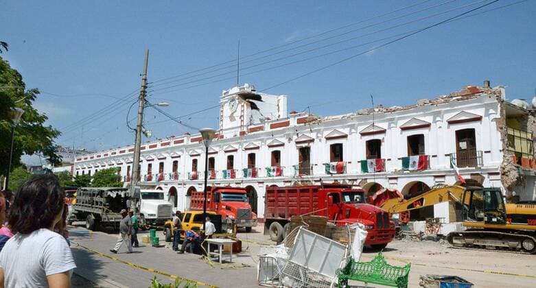Rescue, relief efforts continue in Mexico as quake death toll rises Photo taken Sept. 9, 2017, shows the partially destroyed city office in Juchitan, southern Mexico, two days after the strongest earthquake to hit the country since 1985. 