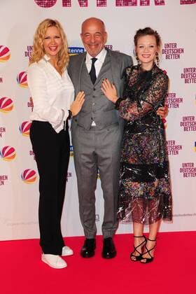 Veronica Ferres Heiner Lauterbach and Magdalena Boczarska at the under German Beds Film Premiere at 12 09 2017 in Munich under German Beds Film Premiere in Munich 2017