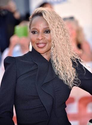 Mary J. Blige attends the Toronto International Film Festival Gala screening of Mudbound at Roy Thomson Hall in Toronto, Canada on September 12, 2017.  TOR2017091219 CHRISTINExCHEW