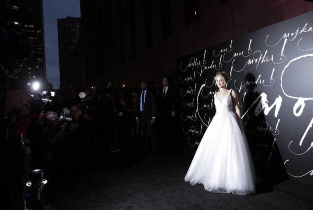 Jennifer Lawrence arrives on the red carpet at the premiere of mother! at Radio City Music Hall on September 13, 2017 in New York City  NYP20170913166 JOHNxANGELILLO