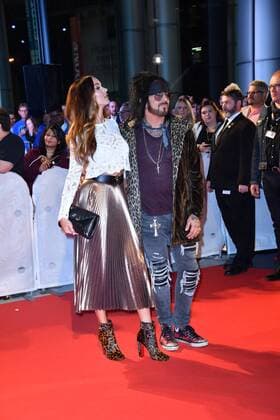 September 13, 2017 - Toronto, Ontario, Canada - COURTNEY and NIKKI SIXX attend Long Time Running premiere during the 2017 Toronto International Film Festival at Roy Thomson Hall on September 13, 2017 in Toronto, Canada Toronto Canada - ZUMAv53_ 20170913_zaf_v53_060 Copyright: xIgorxVidyashevx