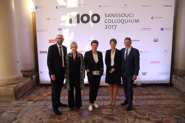 Moritz van Dülmen M100 Chairman Sabine Sasse Journalist Natalya Sindejewa TV Tanit Cook Picture Editor-in-chief and Jann Jacob Lord Mayor from Potsdam V l before award Ceremony the M100 Media Awards to the Russian Journalist Natalya Sindejewa in the Orangerie from Sanssouci in Potsdam 14 September 2017 M100 Sanssouci Colloquium
