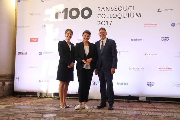 Tanit Cook Picture Editor-in-chief Natalya Sindejewa TV and Jann Jacob Lord Mayor from Potsdam V l before award Ceremony the M100 Media Awards to the Russian Journalist Natalya Sindejewa in the Orangerie from Sanssouci in Potsdam 14 September 2017 M100 Sanssouci Colloquium