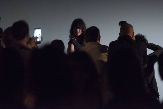 September 15, 2017 - London, United Kingdom - Daisy Lowe poses for the photographers before attending the Eudon Choi show during London Fashion Week September 2017 at BFC Show Space on September 15, 2017 in London, England. London United Kingdom  - ZUMAn230 20170915_zaa_n230_116 Copyright: xAlbertoxPezzalix