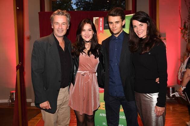 Timothy Peach with Wife NOCOLA Tiggeler and the Children Tiffany and Nelson Premiere Le Club GOP variet Theatre Show Munich 15 September 2017
