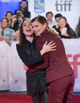 (170916) -- TORONTO, Sept. 16, 2017 -- Actresses Ellen Page (L) and Kate Mara pose for photos during the world premiere of the film My Days of Mercy at Roy Thomson Hall during the 2017 Toronto International Film Festival in Toronto, Canada, Sept. 15, 2017. ) (yy) ZouxZheng 