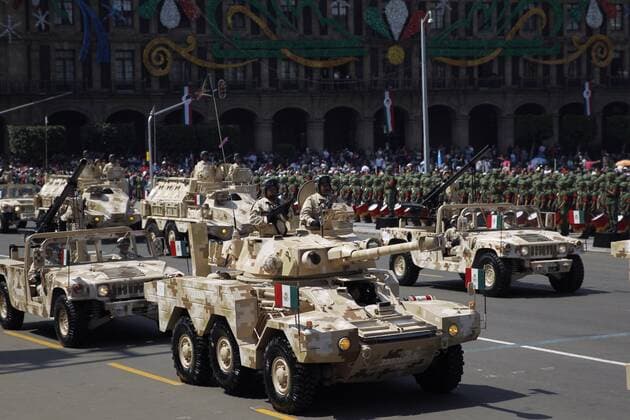 Members of Mexican Armed Forces take part in a parade part of the celebrations of the 207th anniversary of Mexican Independence, in Mexico City, Mexico, 16 September 2017. Mexico celebrates its 207th indepencence anniversary from Spain on 16 September. 207th anniversary of the Mexican Independence !ACHTUNG: NUR REDAKTIONELLE NUTZUNG!  Copyright: xSashenkaxGutierrezx MEX301 20170916-636411934241233285