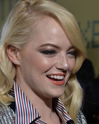 Cast member Emma Stone attends the premiere of the biographical sports comedy Battle of the Sexes at the Regency Village Theatre in the Westwood section of Los Angeles on September 16, 2017. Storyline: The true story of the 1973 tennis match between World number one Billie Jean King and ex-champ and serial hustler Bobby Riggs.  LAP2017091653 JIMxRUYMEN