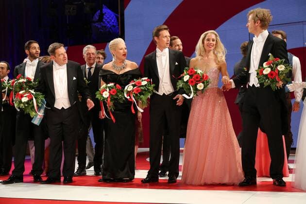 Premiere I at from Austria Vienna Raimundtheater 16 09 2017 Irena Flury Lukas Perman Elisabeth Engstler Andreas Steppan Dolores Schmidinger