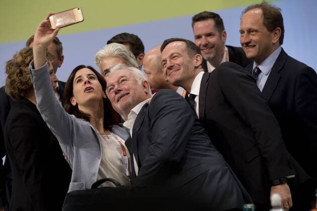 Deutsche Parteien: FDP. Wiedereinzug in den Bundestag 2017 Deutschland, Berlin, Estrel Convention Center, Ausserordentlicher Bundesparteitag der FDP, Katja Suding, Wolfgang Kubicki, 16.09.2017 *** Germany Berlin Estrel Convention Center extraordinary Federal Party the FDP Katja Suding Wolfgang Kubicki 16 09 2017