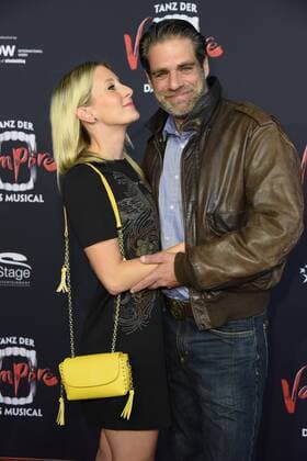 Carsten Spengemann with Girlfriend Julie big at the Dance the Vampire Musical premiere in Stage Theatre to the Elbe in Hamburg at 17 09 2017