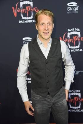 Oliver Pocher at the Dance the Vampire Musical premiere in Stage Theatre to the Elbe in Hamburg at 17 09 2017