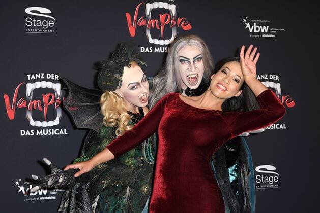 Nandini Mitra at the Musical Premiere from Dance the Vampire at 17 09 2017 in Hamburg Dance the Vampire Musical Premiere in Hamburg 2017