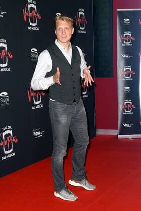 Oliver Pocher at the Musical Premiere from Dance the Vampire at 17 09 2017 in Hamburg Dance the Vampire Musical Premiere in Hamburg 2017