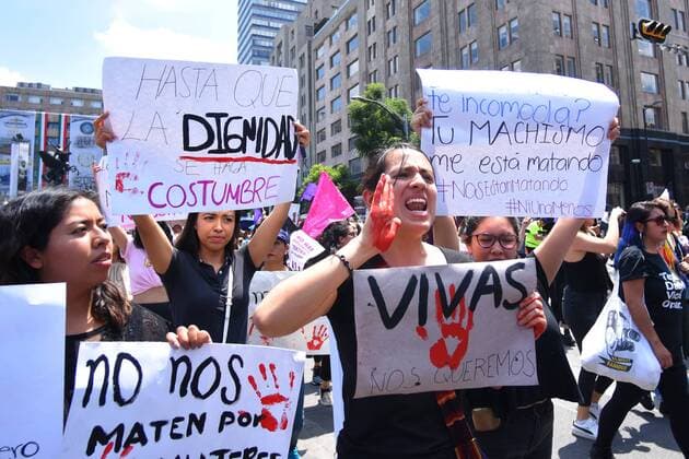 September 17, 2017 - Mexico City, Mexico, Mexico - Woman demonstrators was meeting at Zocalo of Mexico City to performs a march against of feminicides and recent murder of the student Mara Castilla on September 17, 2017 in Mexico City, Mexico. Mara Fernanda Castilla Miranda was raped and killed by a driver of the company Cabify on September 08 in the City of Puebla. on September 17, 2017 in Mexico City, Mexico Mexico City Mexico  - ZUMAn230 20170917_zaa_n230_851 Copyright: xCarlosxTischlerx