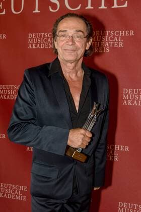 Christian KOLONOVITS best Composition Volksoper Vienna German Musical Theatre Prize 2017 in Winter Garden Berlin in Berlin at 18 09 2017