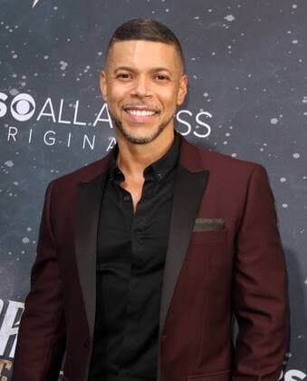 Star Trek : Discovery Premiere in Los Angeles les emeutes se poursuivent à St Louis. 19 September 2017 - Hollywood, California - Wilson Cruz. ?Star Trek: Discovery? Premiere held at the ArcLight Cinerama Done in Hollywood. Photo Credit: AdMedia 220816 AdMedia Starface 2017-09-19 CA Los Angeles Etats-Unis  Copyright: xAdMediax STAR_220816_044