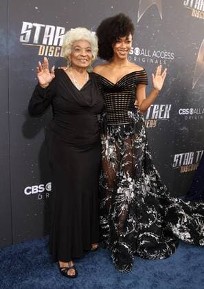 Star Trek : Discovery Premiere in Los Angeles September 19, 2017 - Los Angeles, CA, U.S. - 19 September 2017 - Hollywood, California - Nichelle Nichols and Sonequa Martin-Green. Ã¢â‚¬ËœStar Trek: DiscoveryÃ¢â‚¬â ¢ Premiere held at the ArcLight Cinerama Done in Hollywood. Photo Credit: AdMedia Los Angeles U.S. - ZUMAa123 20170919_zaa_a123_140 Copyright: xAdmediax