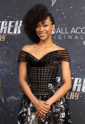 Star Trek : Discovery Premiere in Los Angeles September 19, 2017 - Los Angeles, CA, U.S. - 19 September 2017 - Hollywood, California - Sonequa Martin-Green. Ã¢â‚¬ËœStar Trek: DiscoveryÃ¢â‚¬â ¢ Premiere held at the ArcLight Cinerama Done in Hollywood. Photo Credit: AdMedia Los Angeles U.S. - ZUMAa123 20170919_zaa_a123_143 Copyright: xAdmediax