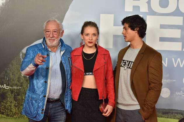 Actor Dieter Hallervorden l Lena Klenke and Emilio Sakraya posing on the red carpet at the premiere of the film Rock my Heart in Cologne Cinedom Kinostart 28 09 2017 on 20 09 2017 in Cologne