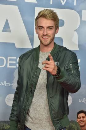 Youtuber TC Matthias Roll from Y Titty posed on 20 09 2017 in Cologne on the red carpet at the premiere of the film Rock my Heart in Cologne Cinedom Kinostart 28 09 2017