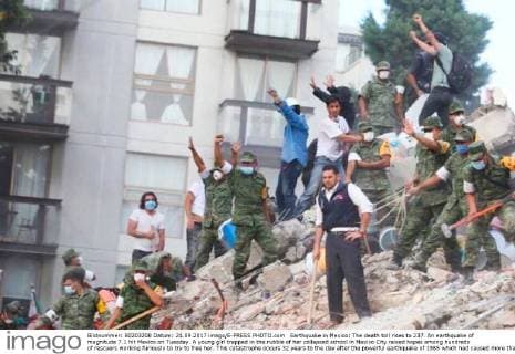 Earthquake in Mexico: The death toll rises to 237. An earthquake of magnitude 7.1 hit Mexico on Tuesday. A young girl trapped in the rubble of her collapsed school in Mexico City raised hopes among hundreds of rescuers working furiously to try to free her. This catastrophe occurs 32 years to the day after the powerful earthquake of 1985 which had caused more than 10,000 deaths. Mexico Mexico  549046