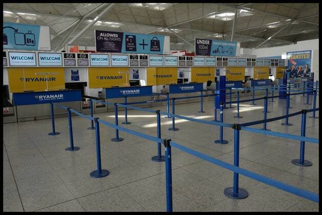 . 21 09 2017. London, United Kingdom. Ryanair Cancels Flights. Empty Ryanair checkin desks at Stansted airport are closed due to the budget airline Ryanair axeing more than 2,000 flights due to staff shortage. The airline held it s annual AGM in Dublin today, where the Ryanair boss admits he s been a clown and apologises for flight shambles as he is attacked by shareholders - but warns there are more cancellations to come.  xAndrewxParsonsx xi-Imagesx IIM-15921-0020