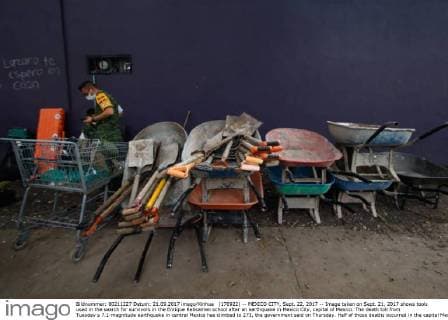 (170922) -- MEXICO CITY, Sept. 22, 2017 -- Image taken on Sept. 21, 2017 shows tools used in the search for survivors in the Enrique Rebsamen school after an earthquake in Mexico City, capital of Mexico. The death toll from Tuesday s 7.1-magnitude earthquake in central Mexico has climbed to 273, the government said on Thursday. Half of those deaths occurred in the capital Mexico City, where nearly 40 buildings collapsed, and the remainder in surrounding and nearby states.Francisco Canedo)(da)(vf)(zhf) MEXICO-MEXICO CITY-EARTHQUAKE-AFTERMATH e FranciscoxCa?edo 