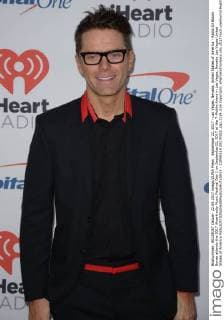September 22, 2017 - Las Vegas, Nevada, United States of America - Radio DJ Bobby Bones attends the 2017 iHeartradio Music Festival Day 1 on September22, 2017 at the T-Mobile Arena in Las Vegas, Nevada Las Vegas United States of America - ZUMAt114 20170922_zap_t114_016 Copyright: xMarcelxThomasx