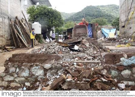 Erdbeben in Mexiko - Aufräumarbeiten September 22 2017 EUM20170922NAC78 JPG TENANCINGO Mex Earthquake Terremoto Edomex Este viernes 22 de septiembre de 2017 inician los trabajos de demolicion de construcciones que fueron afectadas tras el terremoto que sacudio este municipio el pasado 19 de septiembre Foto Agencia EL UNIVERSAL EVZ  - ZUMAu78_ 20170922_zaf_u78_081 Copyright: xJorgexAlvaradox
