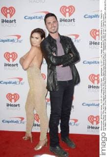September 22, 2017 - Las Vegas, Nevada, United States of America - Reality TV personalities Becca Tilley and Ben Higgins attend the 2017 iHeart Radio Music Festival Day 1 on September22, 2017 at the T-Mobile Arena in Las Vegas, Nevada Las Vegas United States of America - ZUMAt114 20170922_zap_t114_130 Copyright: xMarcelxThomasx
