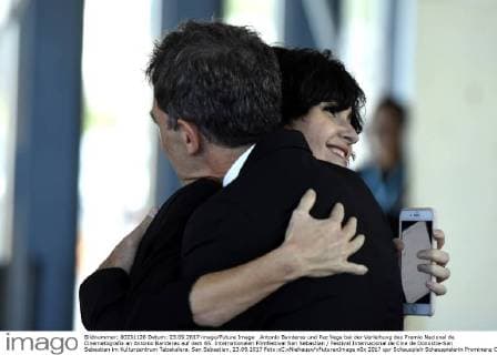 Antonio Banderas und Paz Vega bei der Verleihung des Premio Nacional de Cinematografia an Antonio Banderas auf dem 65. Internationalen Filmfestival San Sebastian Festival Internacional de Cine de Donostia-San Sebastian im Kulturzentrum Tabakalera. San Sebastian, 23.09.2017 Foto:xC.xNiehausx xFuturexImage