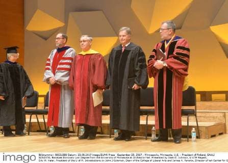 September 23, 2017 - Minneapolis, Minnesota, U.S. - President of Finland, SAULI NIINISTO, Receives Honorary Law Degree from the University of Minnesota at Orchestra Hall. Presented by Dean E. Johnson, U of M Regent, Eric W. Kaler, President of the U of M. Introductions by John J.Coleman, Dean of the College of Liberal Arts and James A. Parente, Director of teh Center for German and European Studies. Minneapolis U.S. - ZUMAu22_ 20170923_sha_u22_709 Copyright: xSeanxSmudax