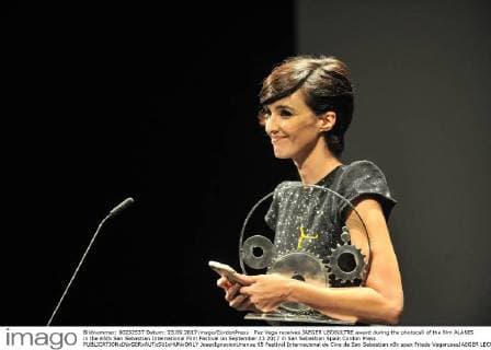 Paz Vega receives JAEGER LECOULTRE award during the photocall of the film ALANIS in the 65th San Sebastian International Film Festival on September 23 2017 in San Sebastian Spain Cordon Press  JosexIgnacioxUnanue 65 Festival Internacional de Cine de San Sebastian