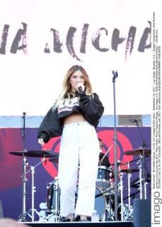 September 23, 2017 - Las Vegas, Nevada, U.S. - Singer songwriter Julia Michaels performs during the the 2017 iHeart Radio Music Festival Village. Las Vegas U.S. - ZUMAt114 20170923_zap_t114_027 Copyright: xMarcelxThomasx