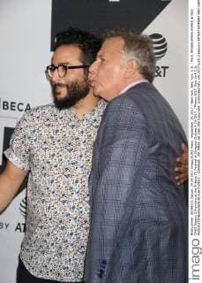 September 24, 2017 - New York, New York, U.S. - PAUL REISER,ENNIS ESMER.at RED OAKS Season 3 Premiere.at the Tribeca TV Festival at Cinepolis Chelsea.9-24-2017. Photos 2017. New York U.S. - ZUMAba9_ 20170924_zaf_ba9_059 Copyright: xJohnxBarrettx