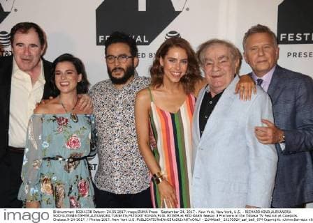 September 24, 2017 - New York, New York, U.S. - RICHARD KIND,ALEXANDRA SOCHA,ENNIS ESMER,ALEXANDRA TURSHEN,FREDDIE ROMAN,PAUL REISER.at RED OAKS Season 3 Premiere.at the Tribeca TV Festival at Cinepolis Chelsea.9-24-2017. Photos 2017. New York U.S. - ZUMAba9_ 20170924_zaf_ba9_074 Copyright: xJohnxBarrettx